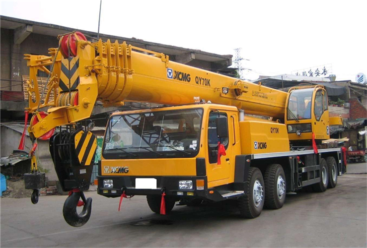 峰峰矿区吊车出租选择重点