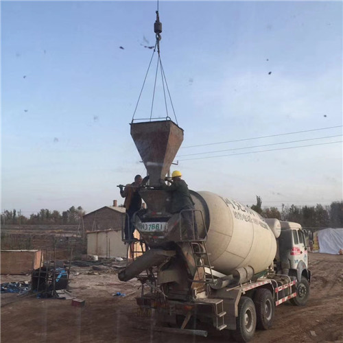 峰峰矿区“精准瞄准”—— 吊车的 “定位导航” 技术