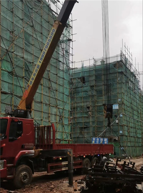 峰峰矿区“慢工细活”—— 吊车的 “微动控制” 技术